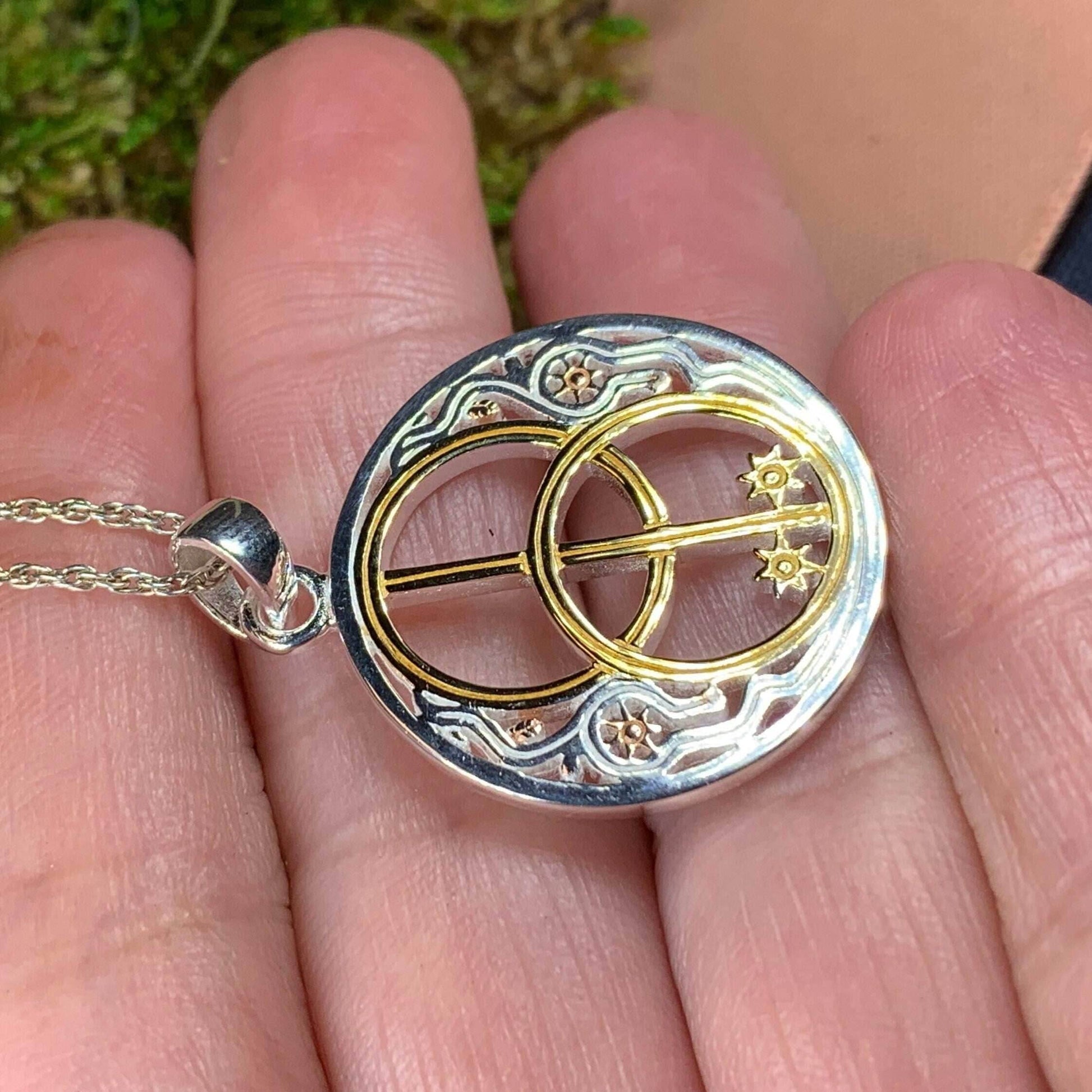 Reganne Chalice Well Necklace - 18