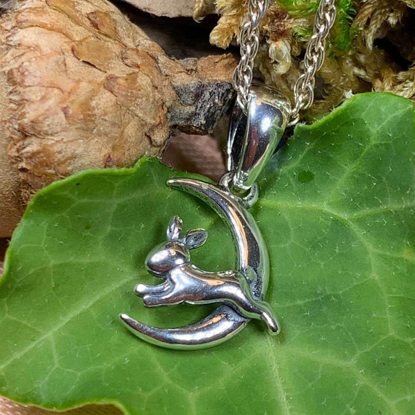Roxy Rabbit Moon Necklace - 18