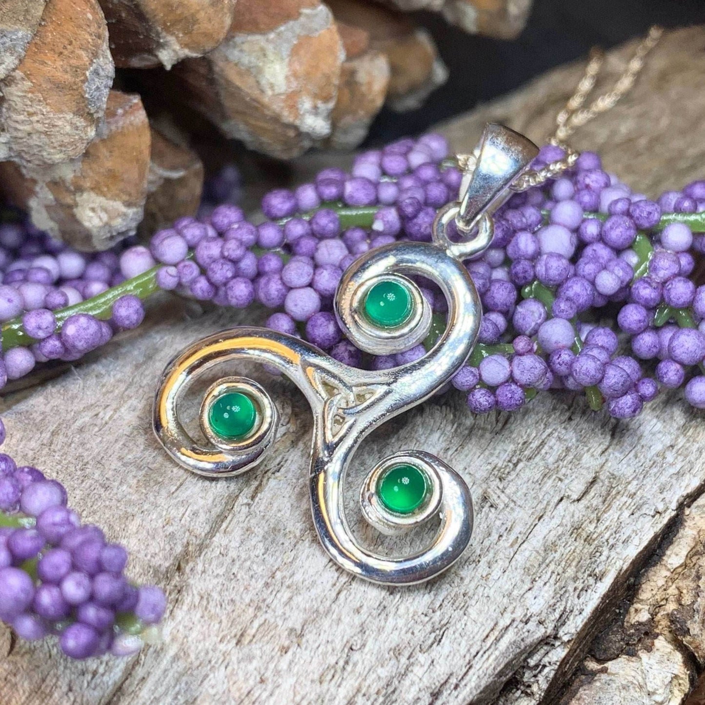 Jennie Celtic Spiral Necklace - 18 / Chalcedony