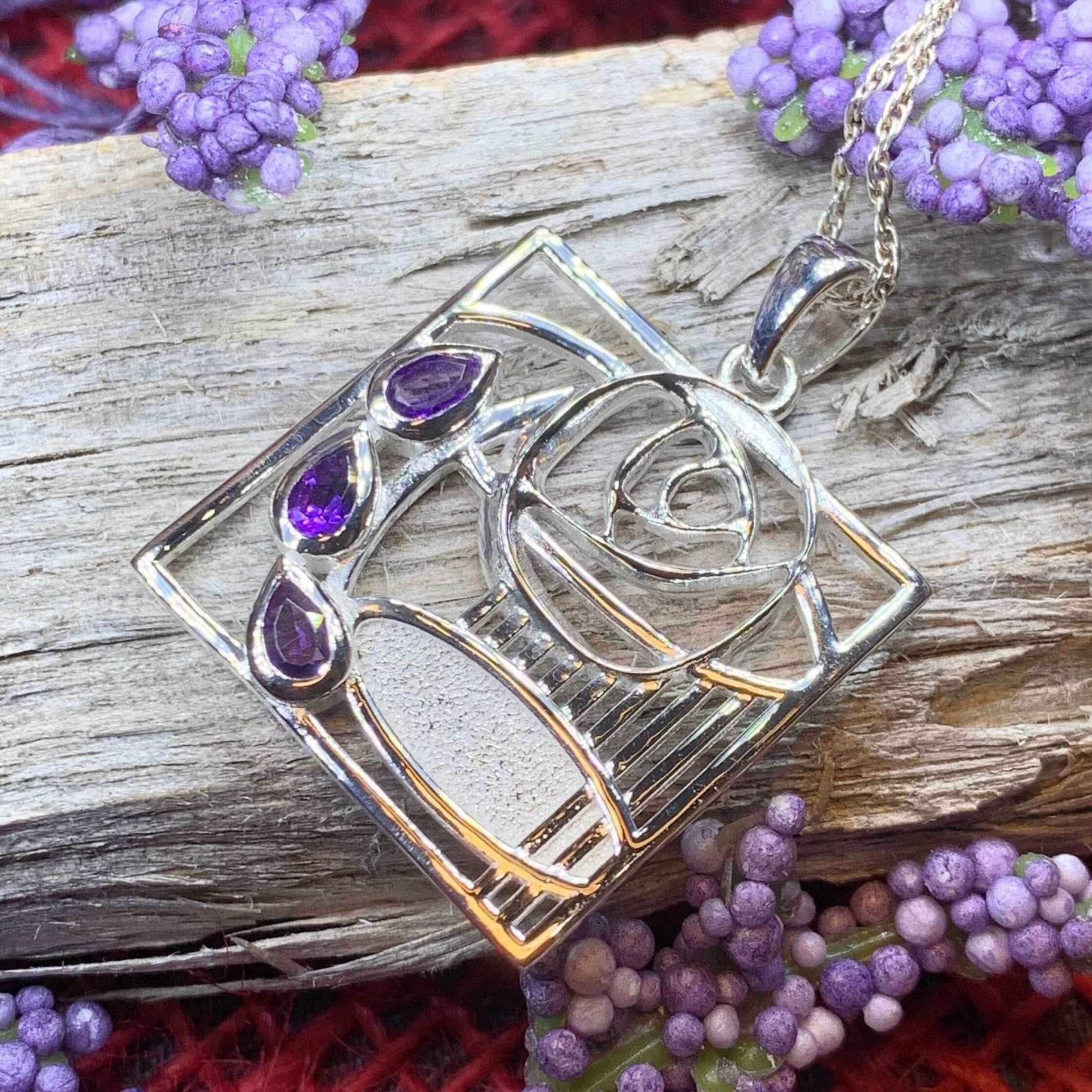 Cairn Clyde Mackintosh Necklace - 18