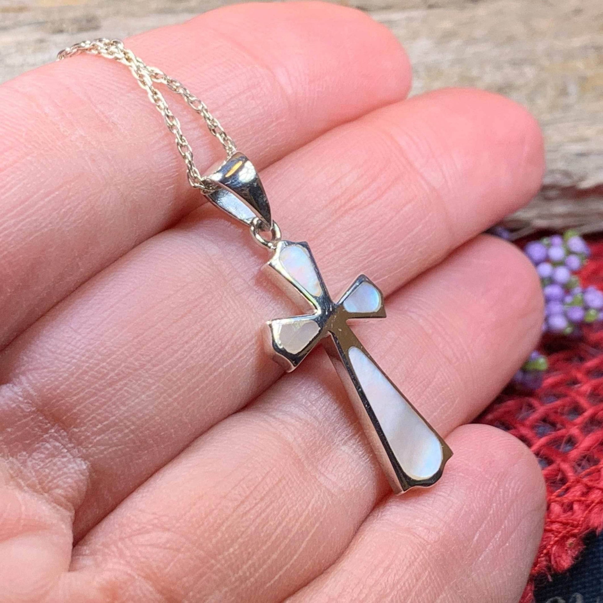 Kylemore Celtic Cross Necklace - 18 / Mother of pearl