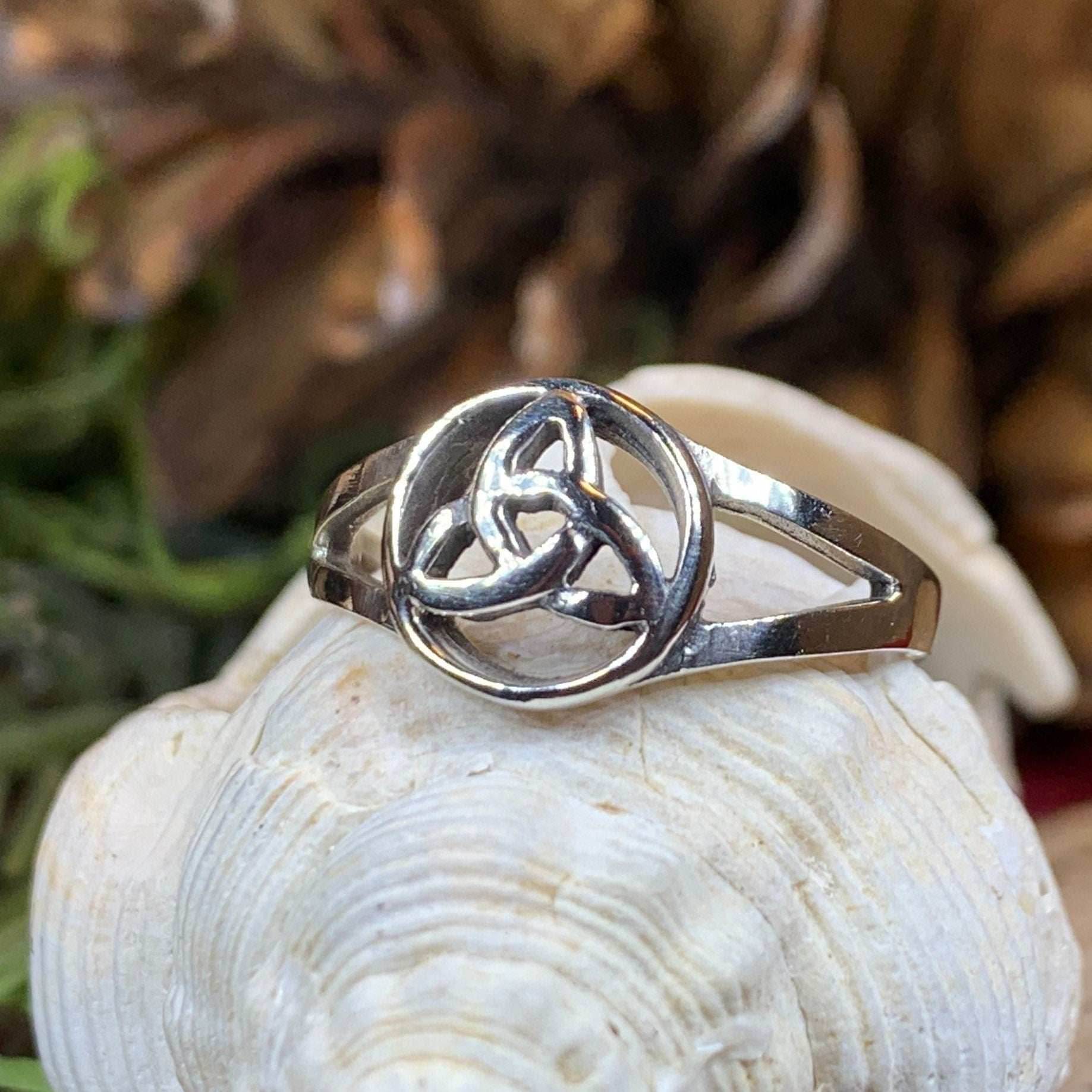 Trinity Knot Ring - 6