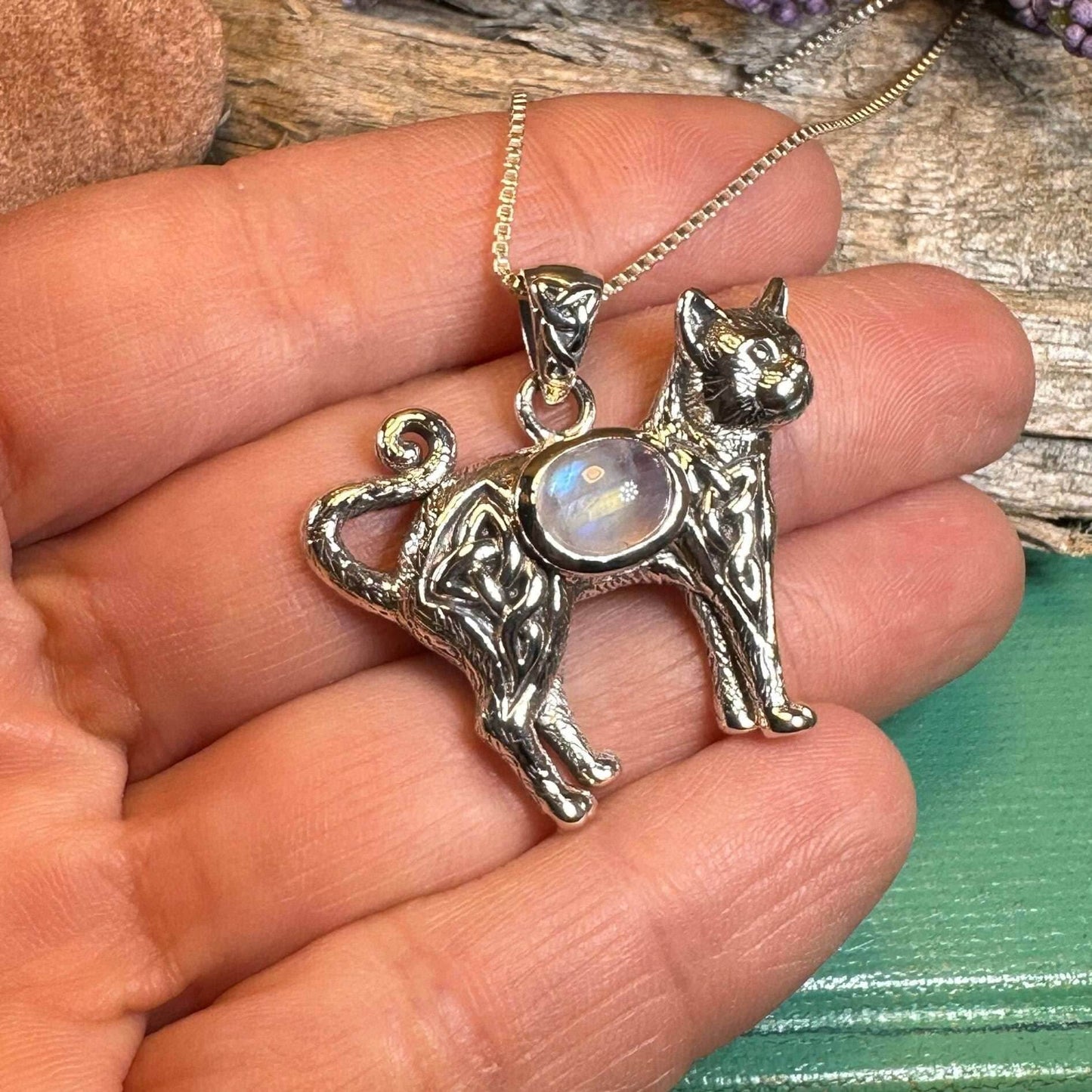 Tayla Celtic Cat Necklace - 18