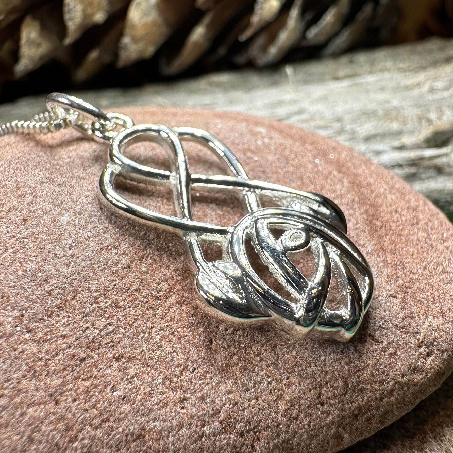 Joellen Mackintosh Rose Necklace - 18