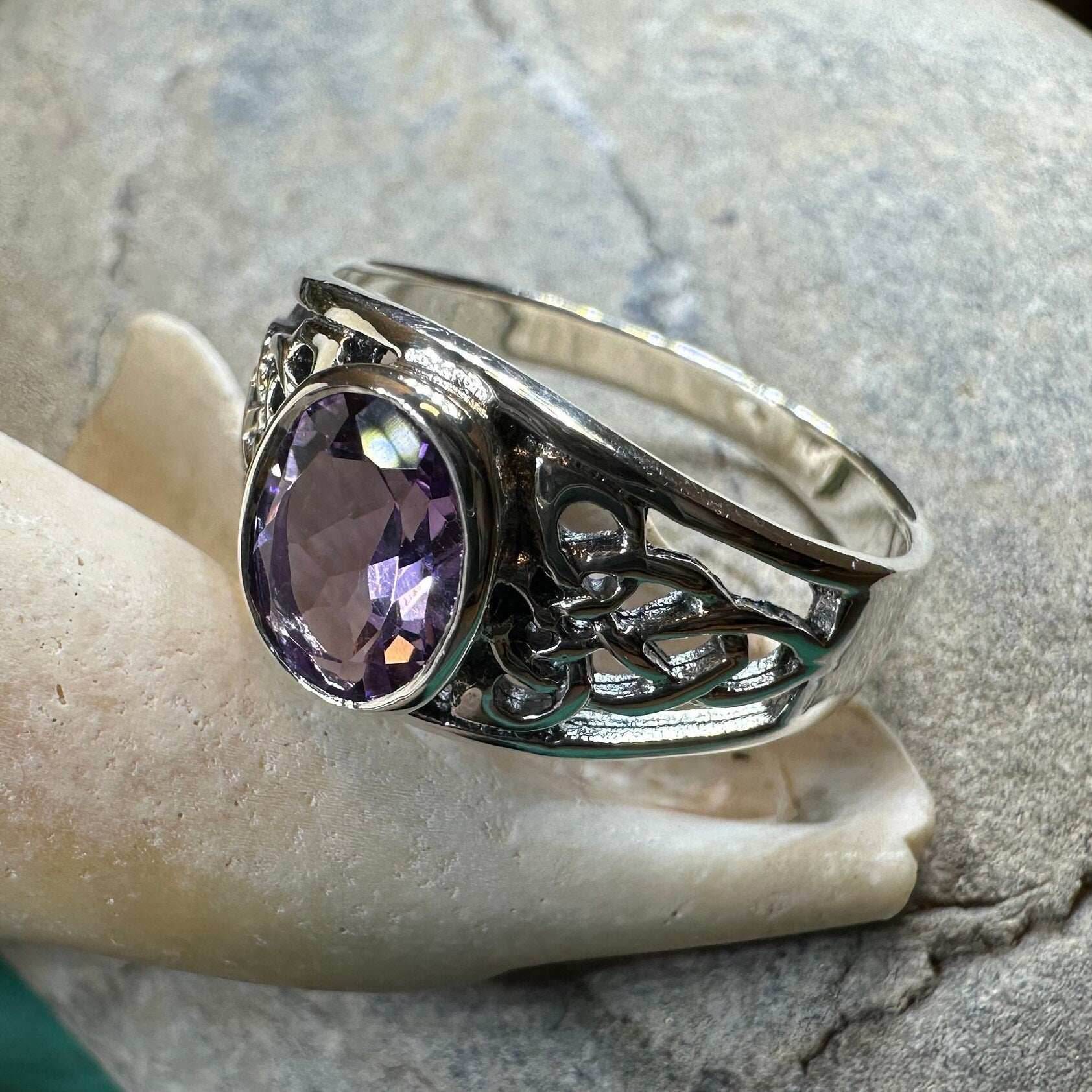 Coralina Celtic Knot Ring - 5 / Blue Topaz