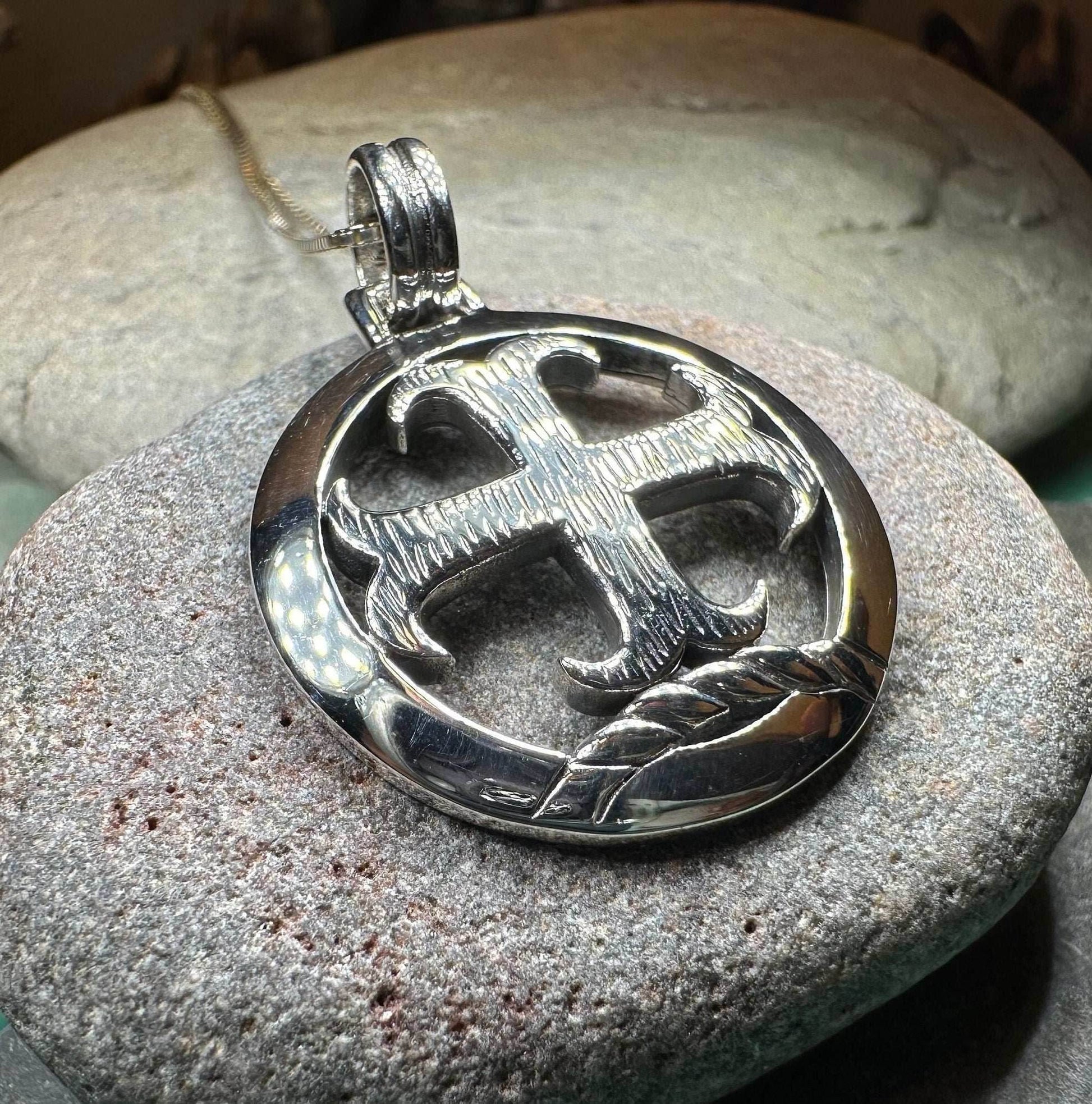 Knight's Templar Celtic Cross Necklace - 18