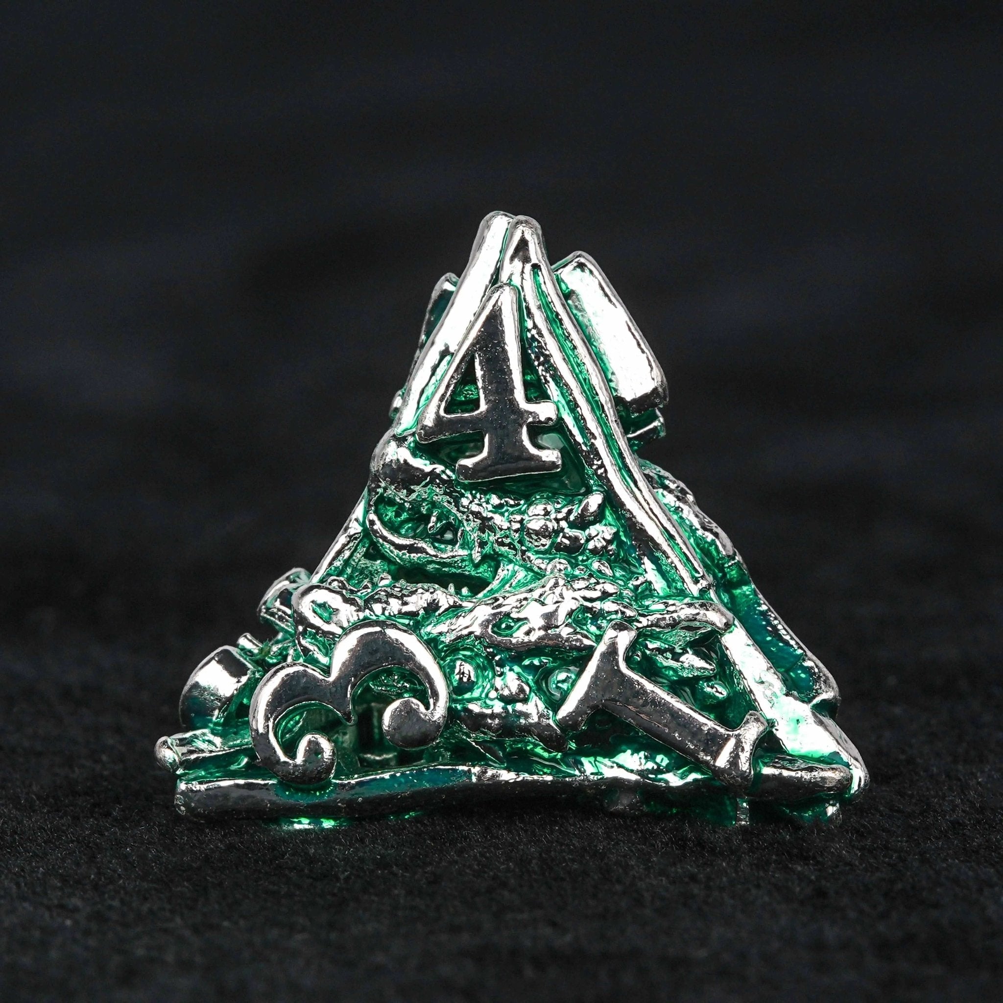 Irregular Skeleton Metal Dragon Polyhedron DND Dice Set + Silver Green