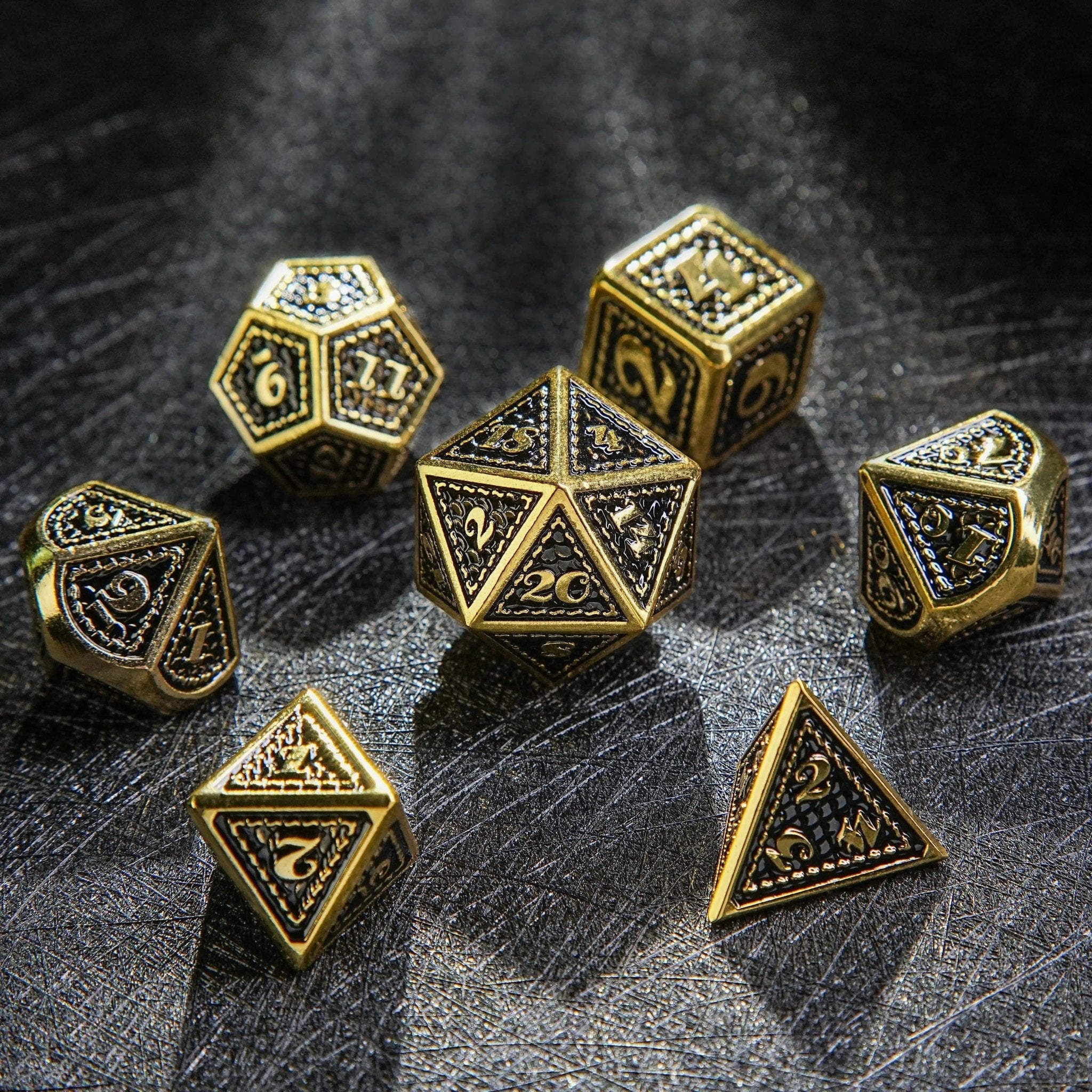 Metal solid dragon scale imitation gold black dice set