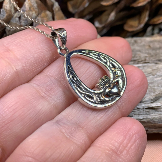 Shannon Claddagh Necklace
