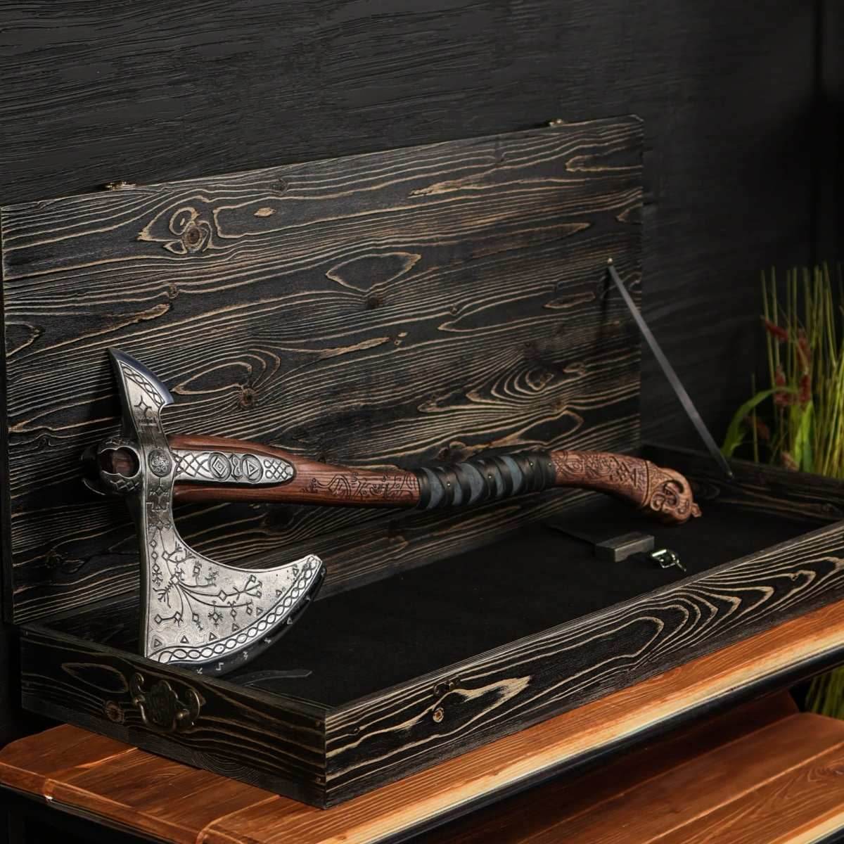 Real Leviathan axe with Glow-in-the-Dar Runes - 