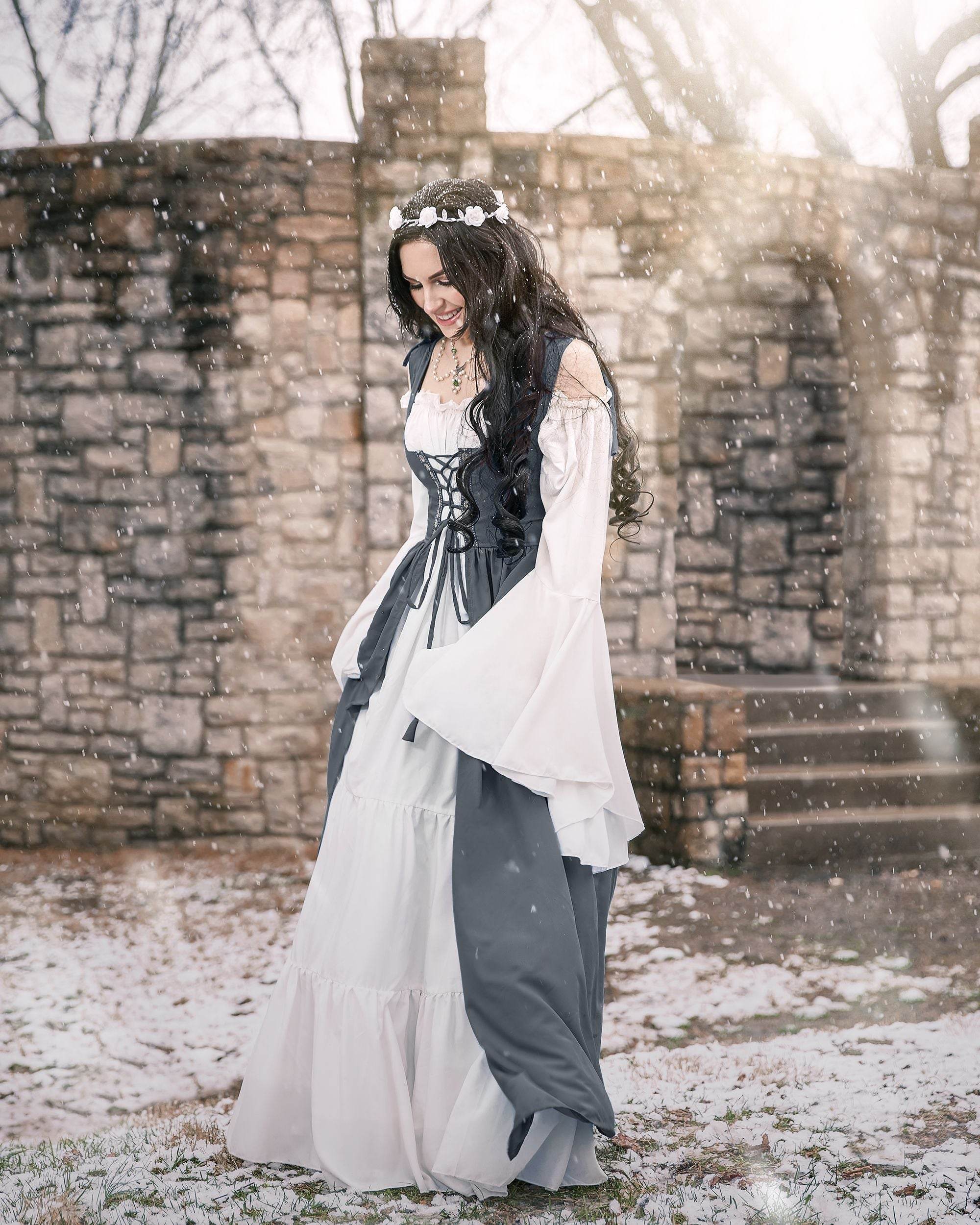 Renaissance Faire 2 piece Full Costume Irish Dress & Long-Sleeved Chemise - XXS/XS / Charcoal