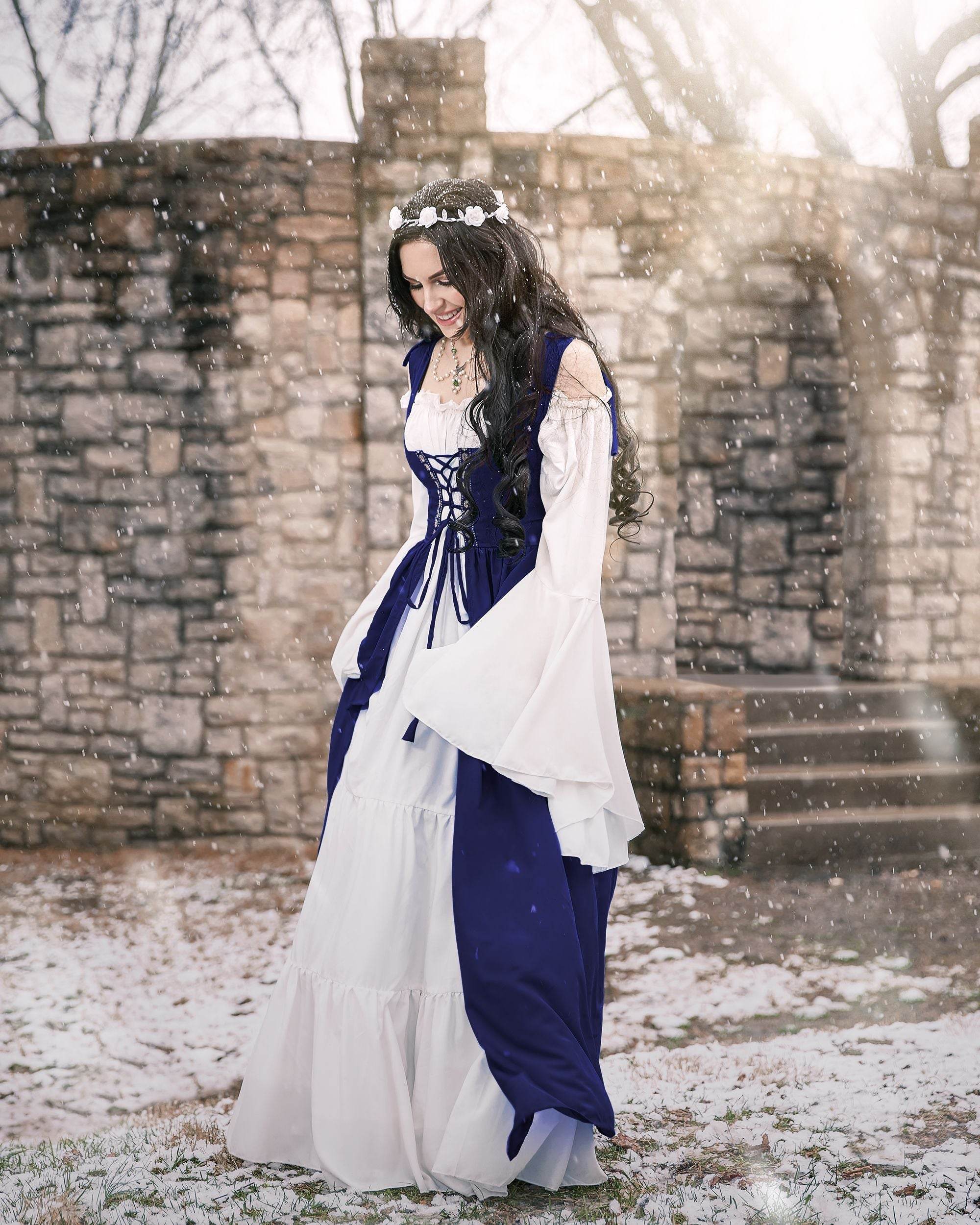 Renaissance Faire 2 piece Full Costume Irish Dress & Long-Sleeved Chemise - XXS/XS / Indigo