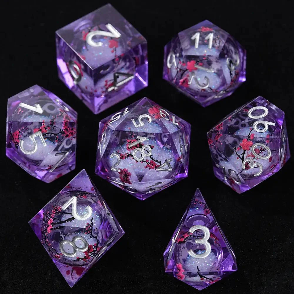 Sharp-edged plum blossom resin DND dice set + gold numbers