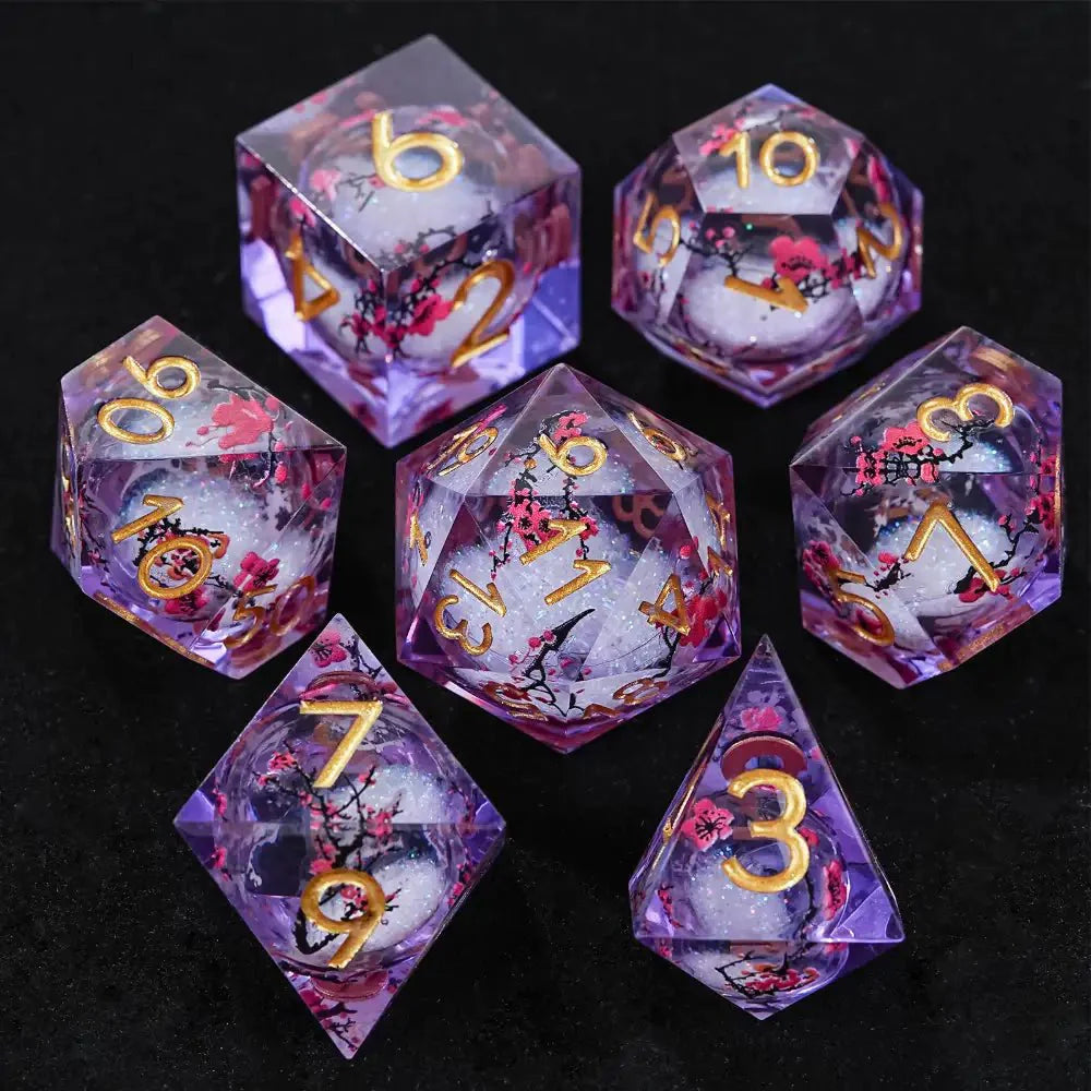 Sharp-edged plum blossom resin DND dice set + gold numbers