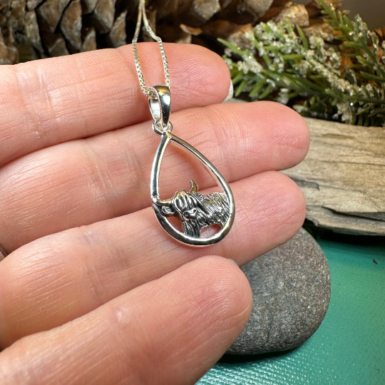 Little Hamish Highland Cow Necklace