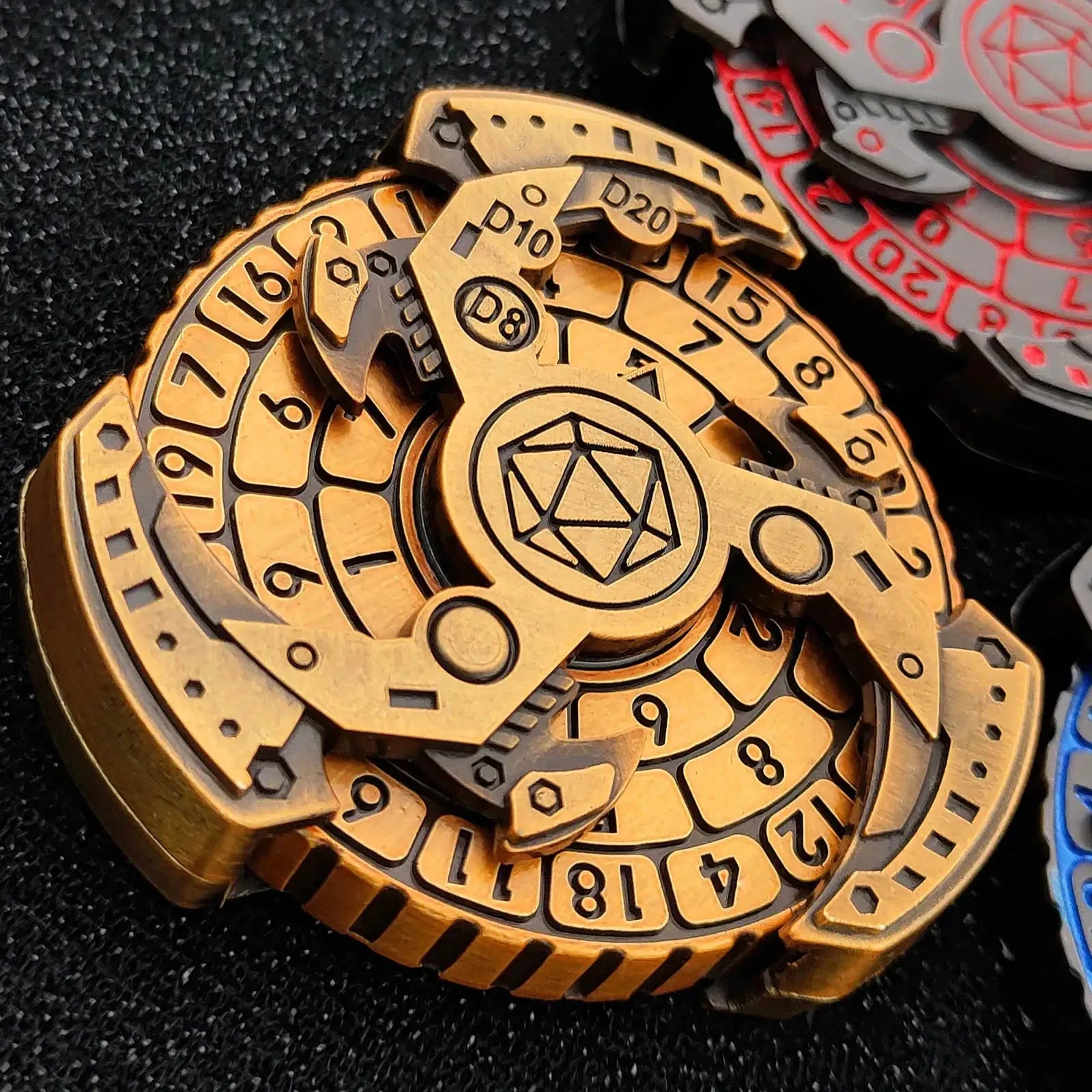 Unique Spinning Dice: 7 in 1 Spinning Gear Mechanical Knife Fidget Spinner Roulette Dice