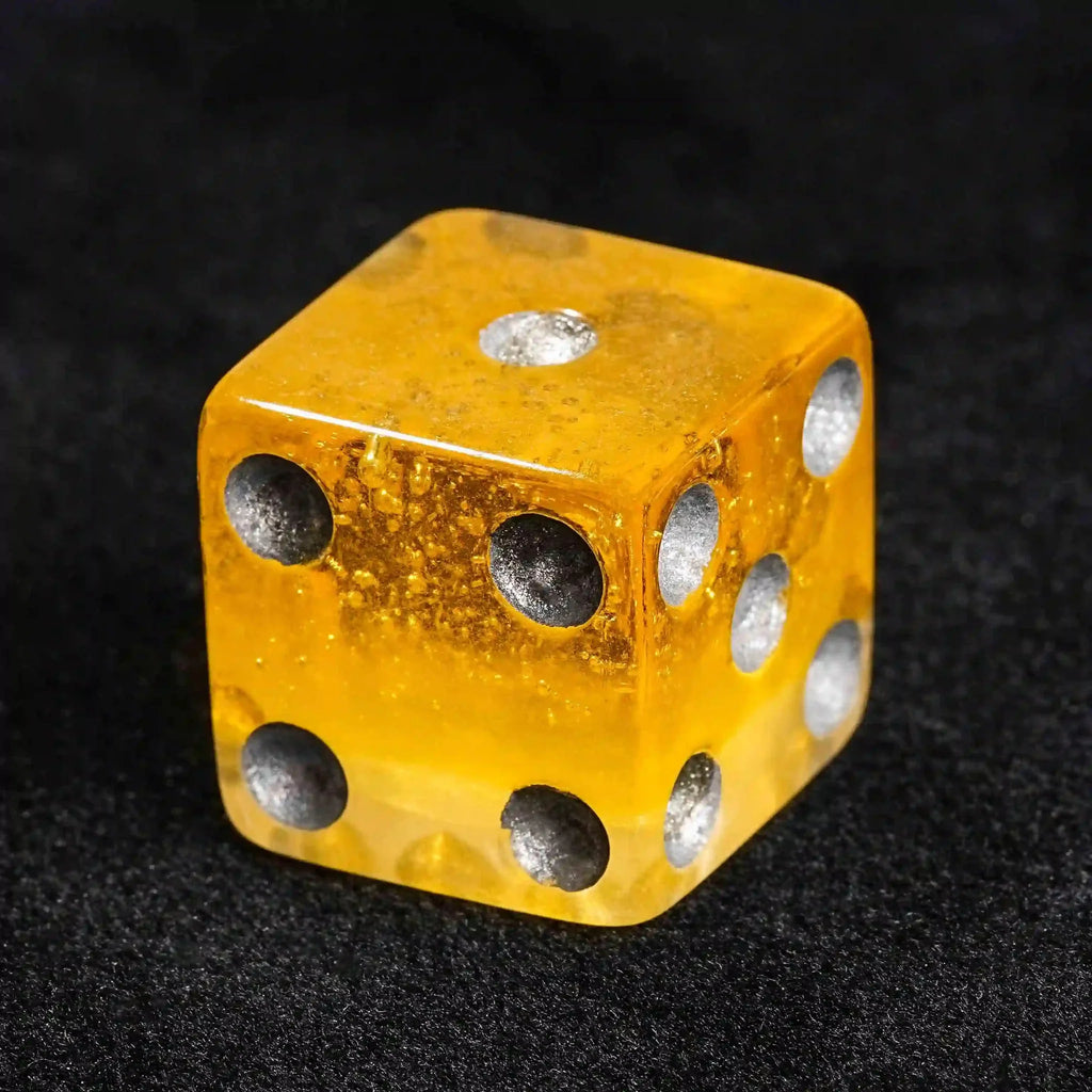 Yellow beer resin silver dots 7xD6 dice set